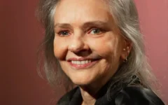 Morre Angela Ro Ro, ícone da música brasileira, aos 75 anos